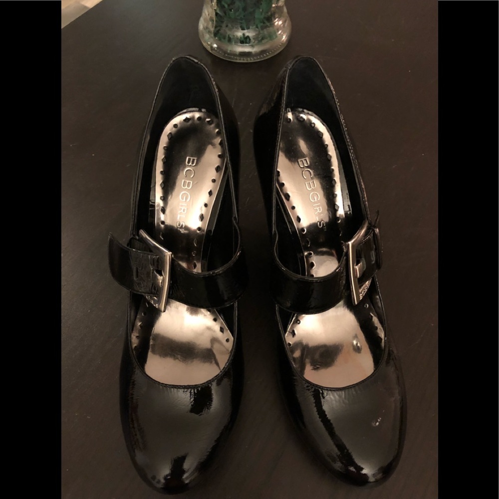 Bcbg wedge mary janes size 6
